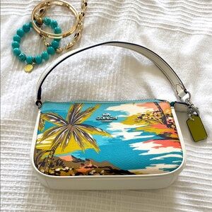 Coach Hawaiian print Nolita 19 EUC